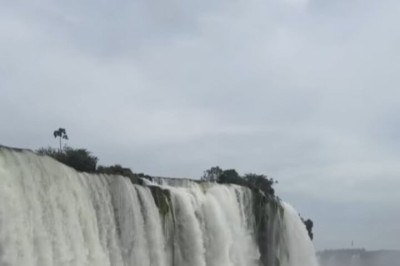 As gravações de “Vale Tudo” tiveram início no fim de semana de 23 e 24 de novembro. E os atores Cauã Reymond e Tais Araújo se derreteram por Foz do Iguaçu, onde acontece a etapa inicial da novela global, um remake do original de 1988, que também começava na cidade paranaense. 

 -  (crédito: Reprodução/Instagram)