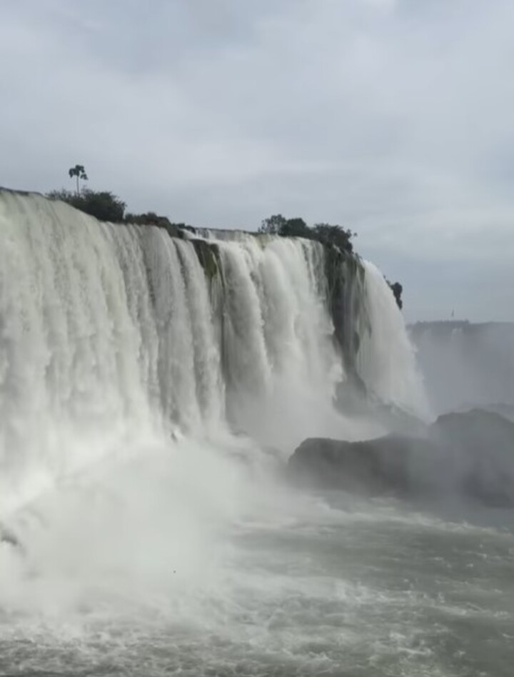 Cataratas do Iguaçu: elenco do remake de ‘Vale Tudo’ se derrete por paisagem