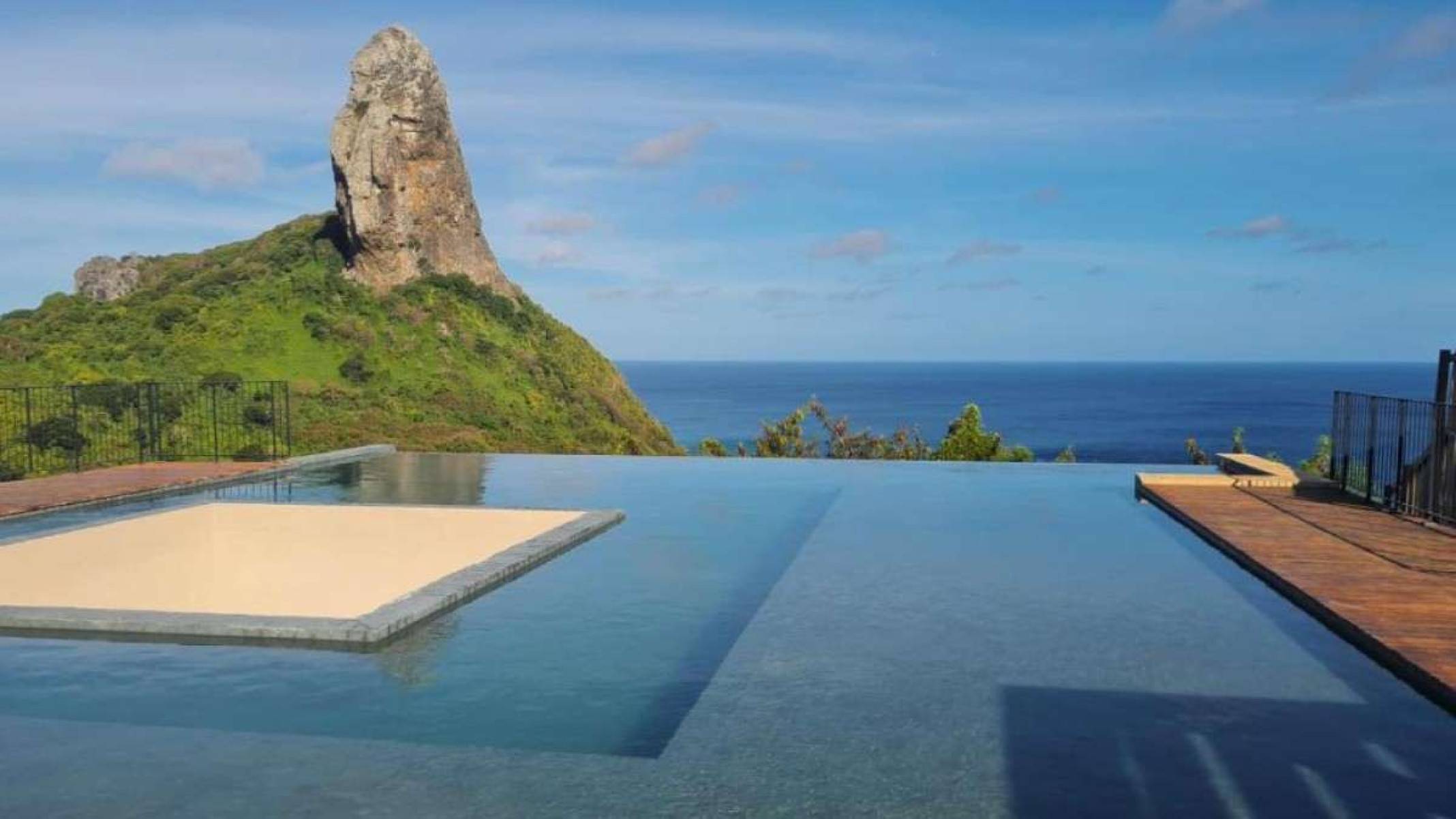 Com uma vista incrível para o Morro do Pico, o Hamares é um perfeito equilíbrio entre natureza e bem-estar