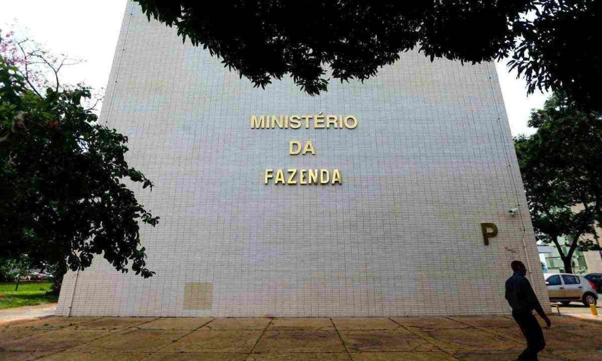 

Pelas contas da Fazenda, o pacote vai gerar uma economia de R$ 71,9 bilhões -  (crédito: Marcelo Camargo/Agência Brasil)