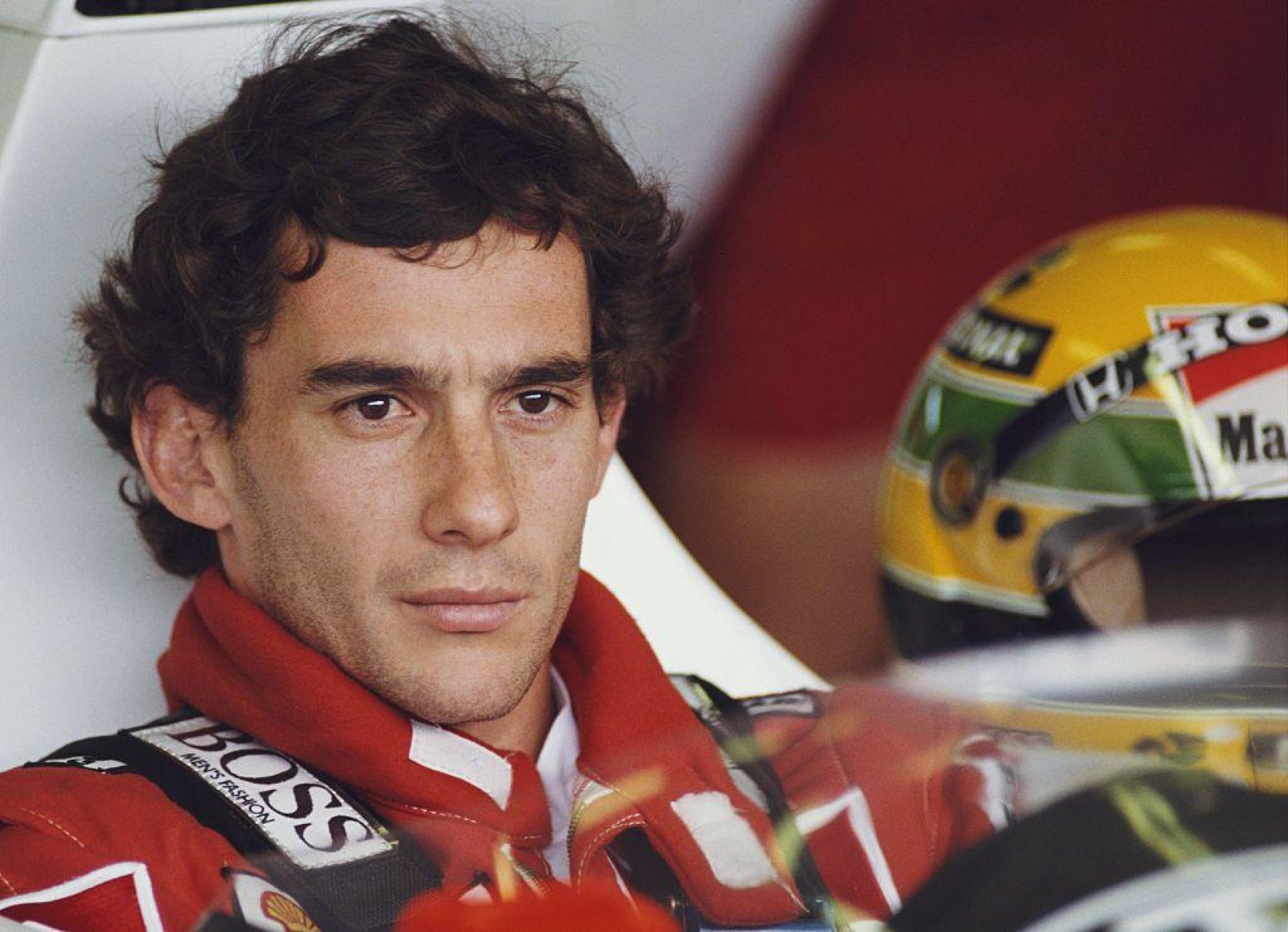 8 coisas sobre a vida de Senna que parecem ficção em série da Netflix mas são verdade (e 2 fatos reais que a série não mostra)