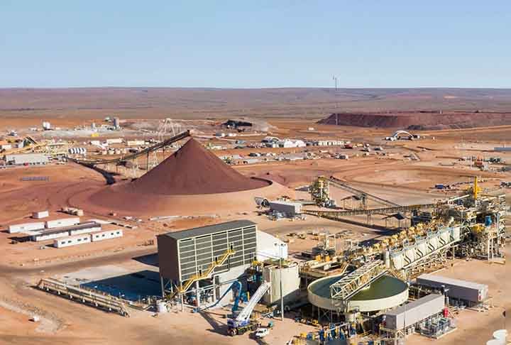 A produção anual prevista da Carrapateena é de 425.000 toneladas de cobre concentrado.