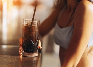 Embora o refrigerante zero não tenha calorias, isso não o torna uma escolha saudável -  (crédito: Freepik)