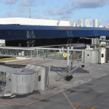 Atraso em voo de Recife para Confins deixa passageiros indignados - Infraero/Divulgação