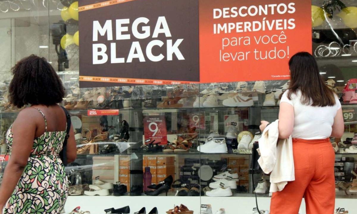 Índices de emprego e de renda também contribuíram para o balanço animador da Black Friday
 -  (crédito: Jair Amaral/EM/D.A Press)