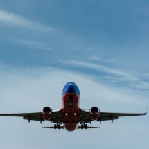 Avião declara emergência e fica cerca de 40 minutos sobrevoando Brasília - Gary Lopater/Unsplash