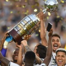 Jogadores do Botafogo zoam Deyverson e provocam Atlético após título: &#8216;virou galinha&#8217; - No Ataque Internacional