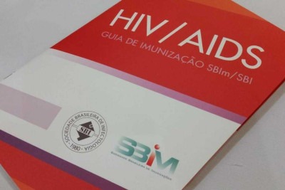 Cartilha com informações sobre Aids/HIV -  (crédito: Siga nosso canal no WhatsApp e receba em primeira mão notícias relevantes para o seu dia)