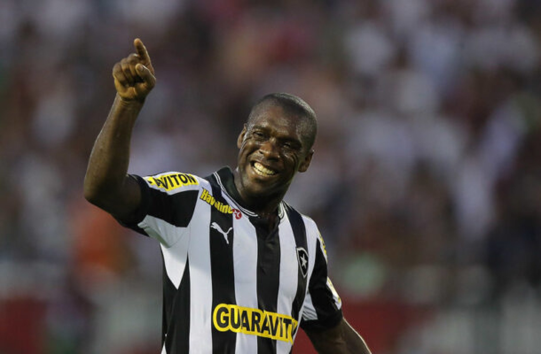 Seedorf celebra título do Botafogo: ‘Muito feliz pelos torcedores’