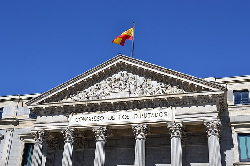 O governo espanhol permanece firme em sua postura de manter a unidade do país e rejeitar qualquer declaração unilateral de independência.