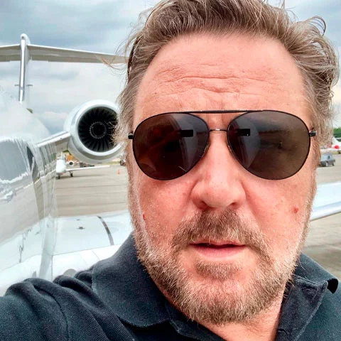 Em 2022, uma situaÃ§Ã£o envolvendo uma cobra por pouco nÃ£o foi fatal para o astro Russell Crowe. 