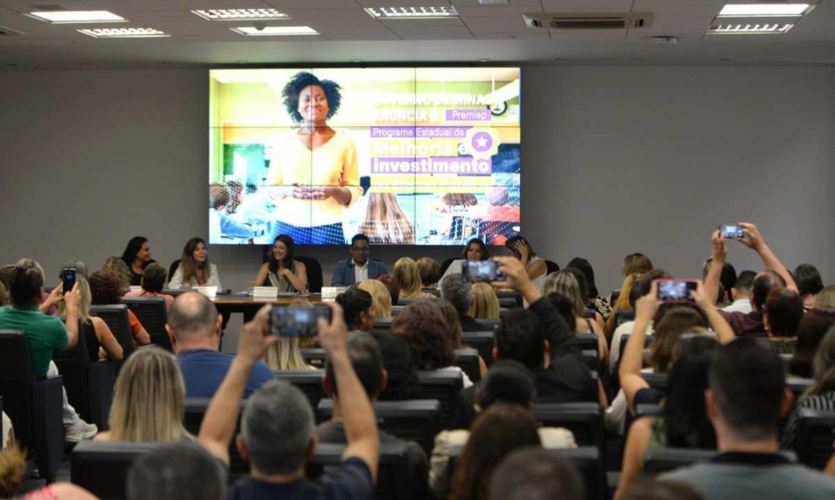  Programa Estadual de Melhoria e Investimento no Ensino P&uacute;blico (Premiep) foi anunciado na tarde desta ter&ccedil;a-feira (3/12), pelo secret&aacute;rio de Estado de Educa&ccedil;&atilde;o, Igor de Alvarenga -  (crédito: T&uacute;lio Santos / EM / D.A Press)