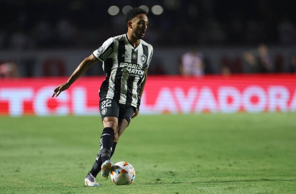 VITINHO - Atuou pouco minutos, visto que sentiu um desconforto e deixou o gramado aos 12 do primeiro tempo. SEM NOTA. Foto: Vitor Silva/Botafogo