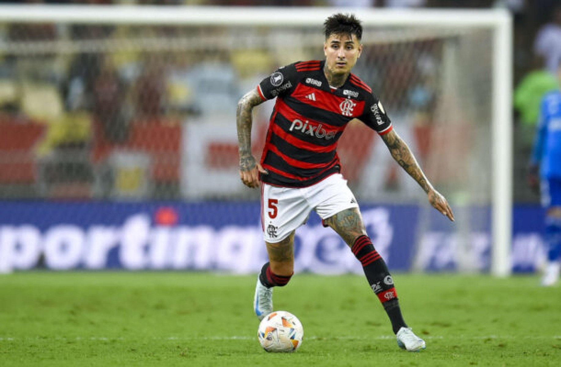 Erick Pulgar chega a marca importante pelo Flamengo