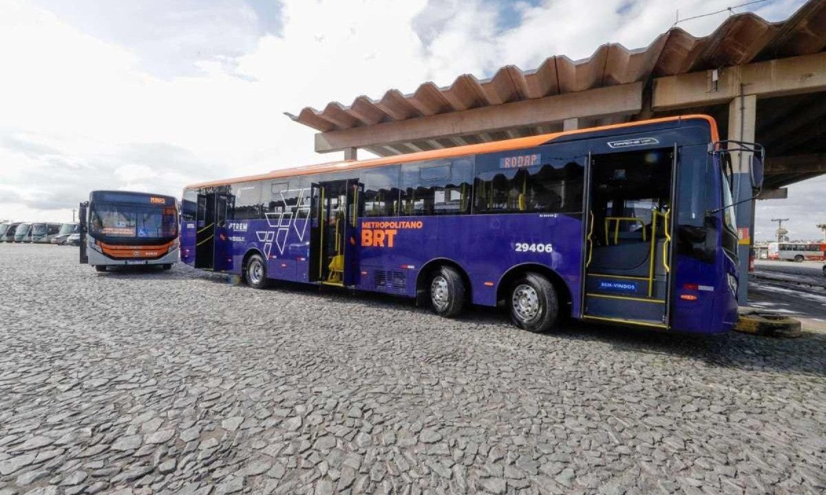 Outros 784 veículos novos serão entregues até o final de 2025 -  (crédito: Cristiano Machado/Imprensa MG)