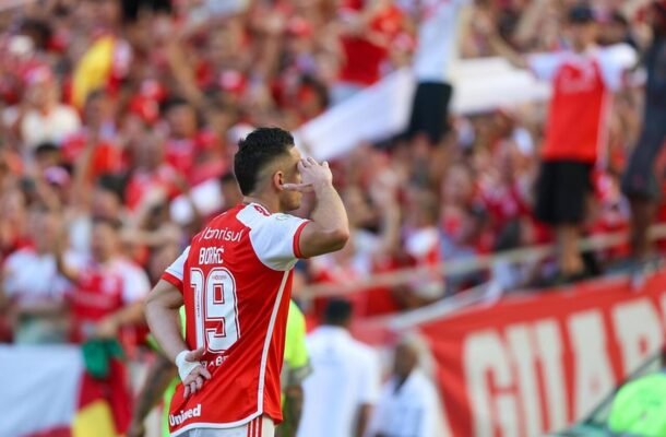 BORRÃ? - Apesar de muita dedicaÃ§Ã£o, faltou tranquilidade para estufar a rede e fazer com que o Inter tivesse um resultado melhor. NOTA: 5,0. Foto: Ricardo Duarte / Internacional