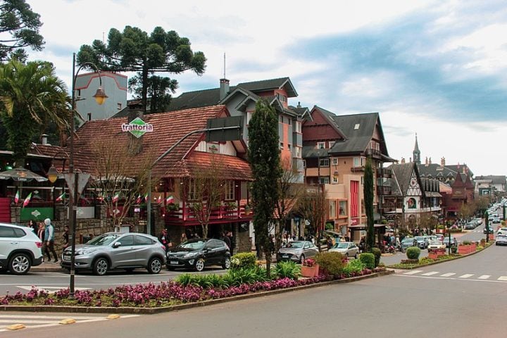 A cidade de Gramado é uma das mais procuradas no período de Natal, devido à beleza, ao clima e à tradição da região.