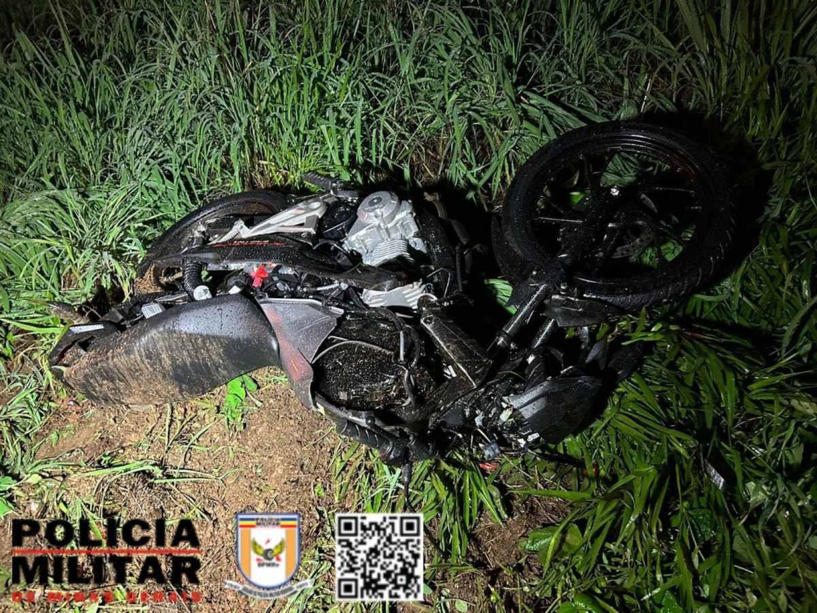 Motociclista com moto recém-comprada morre em acidente com caminhão