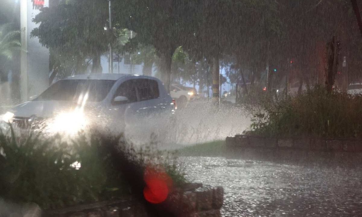 Regiões Sul e Tiângulo Mineiro estão em alerta para chuvas intensas nesta sexta-feira (06/12) -  (crédito:  Marcos Vieira /EM/DA. Press)