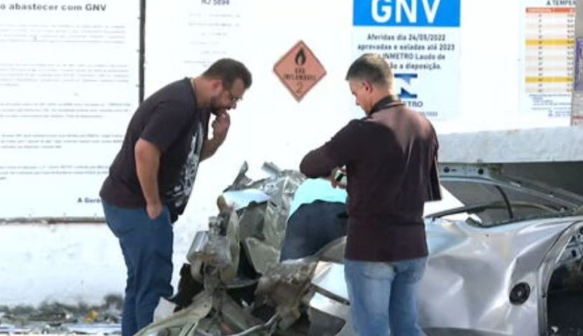 Eles verificaram que os equipamentos do posto estavam em boas condições e com a licença em dia. Já os cilindros de gás do carro estavam em péssimo estado, enferrujados. 