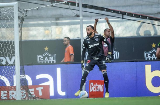 EVERSON - O goleiro pouco atuou devido a baixa eficiência do adversário. Quando teve que trabalhar, foi bem. Nota: 6. - Foto: Pedro Souza/Atlético