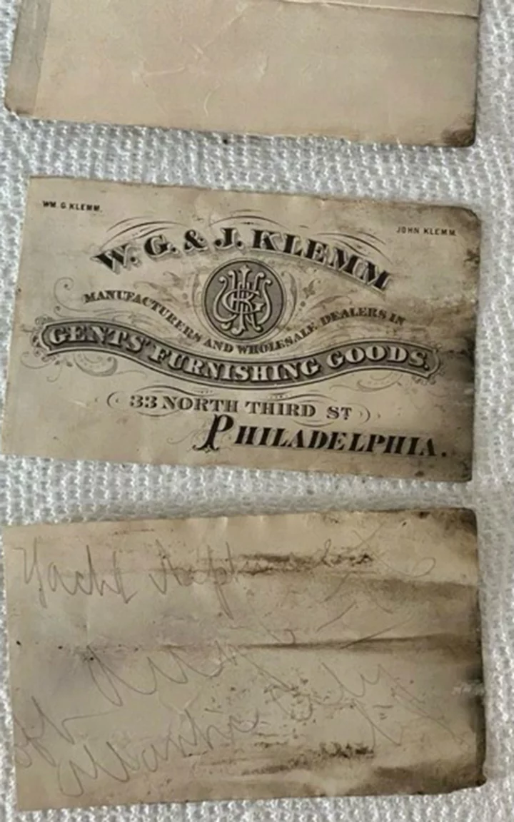 A inscrição termina com agosto 6-76, que seria a data em que a mensagem foi escrita (6 de agosto de 1876). O Guinness Book - Livro dos Recordes - foi comunicado para o registro do recorde, caso haja comprovação da data. 
