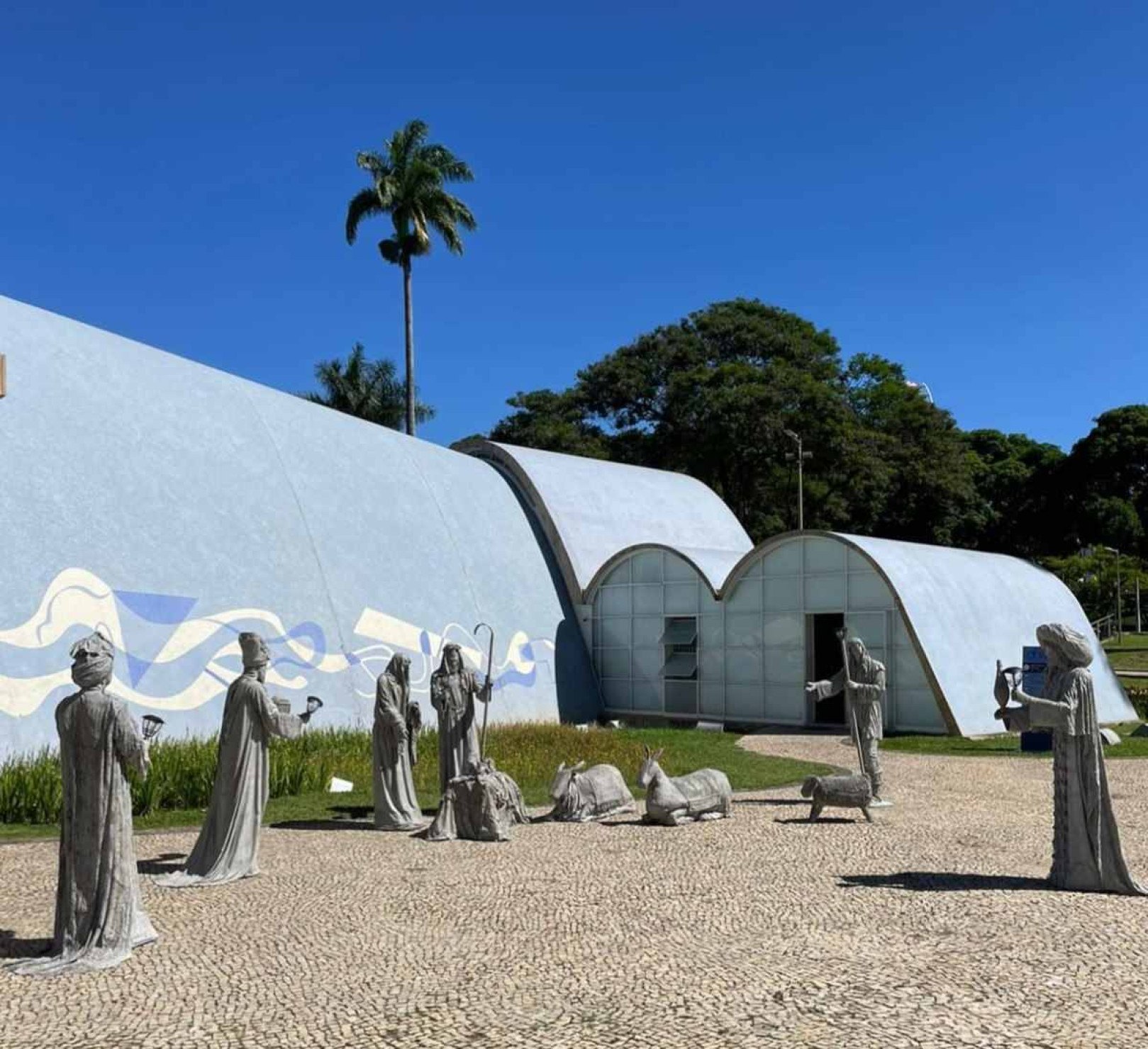 Presépio da Igreja da Pampulha recebe bênção e já está aberto à população