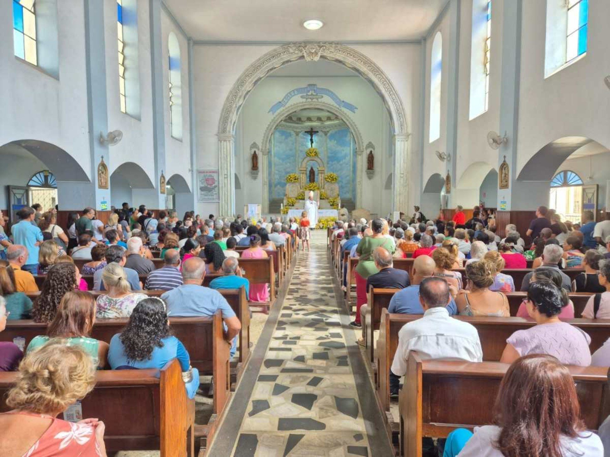 Dia de Nossa Senhora da Conceição tem missas, ofícios e procissão