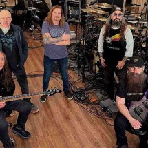 Dream Theater, quarentão, faz show em BH nesta terça (10/12)