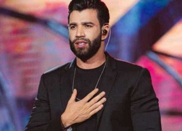 Gusttavo está acompanhado da esposa, Andressa Suita, que viajou de Miami (EUA) para ficar ao lado do cantor -  (crédito: Instagram/Reprodução)