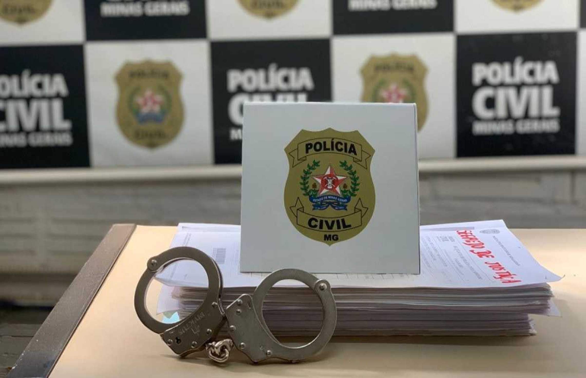 Polícia Civil indicia 17 pessoas por esquema ilegal para adquirir CNH