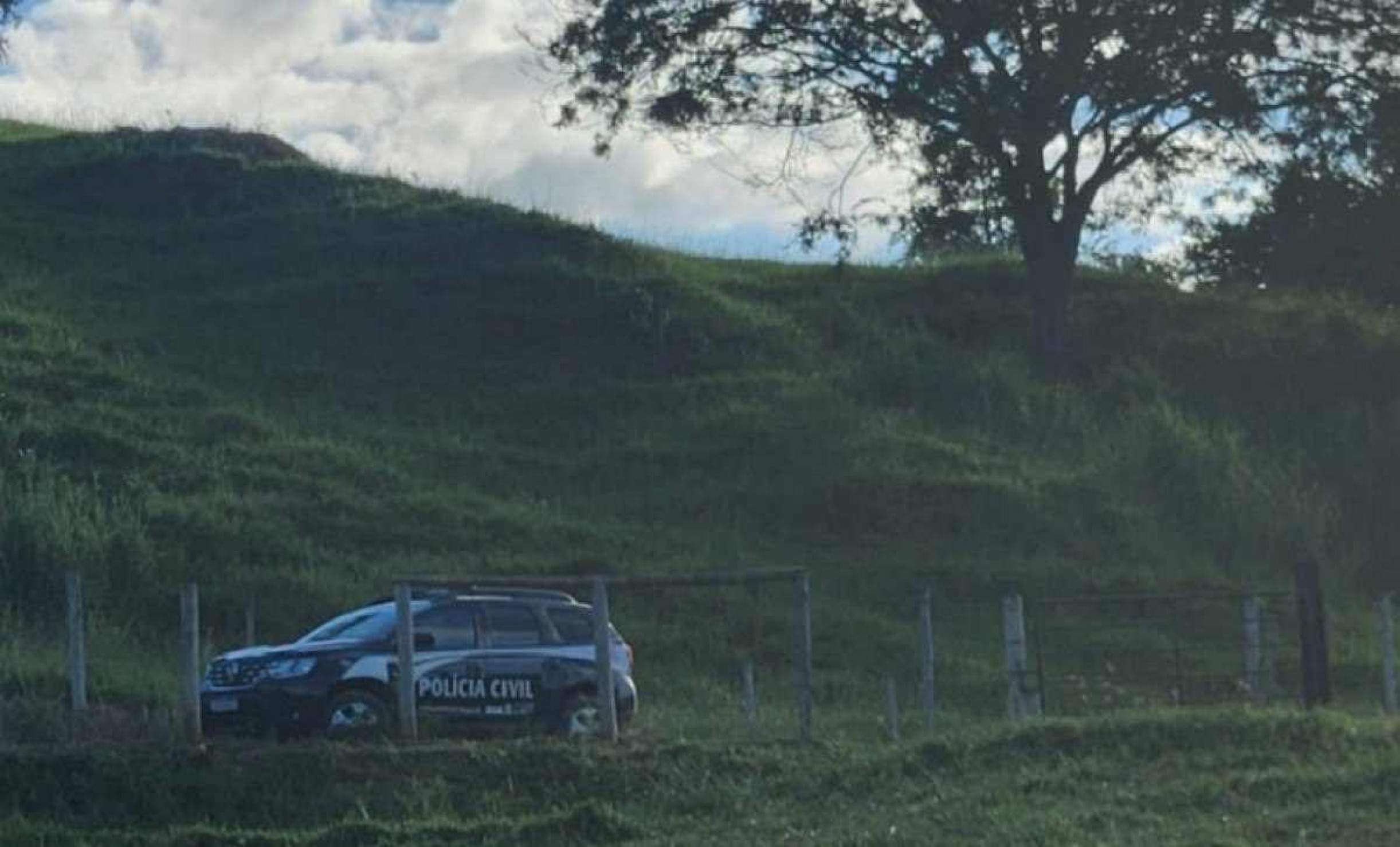 Jovem teria sido brutalmente assassinado por ciúmes e dívida de drogas