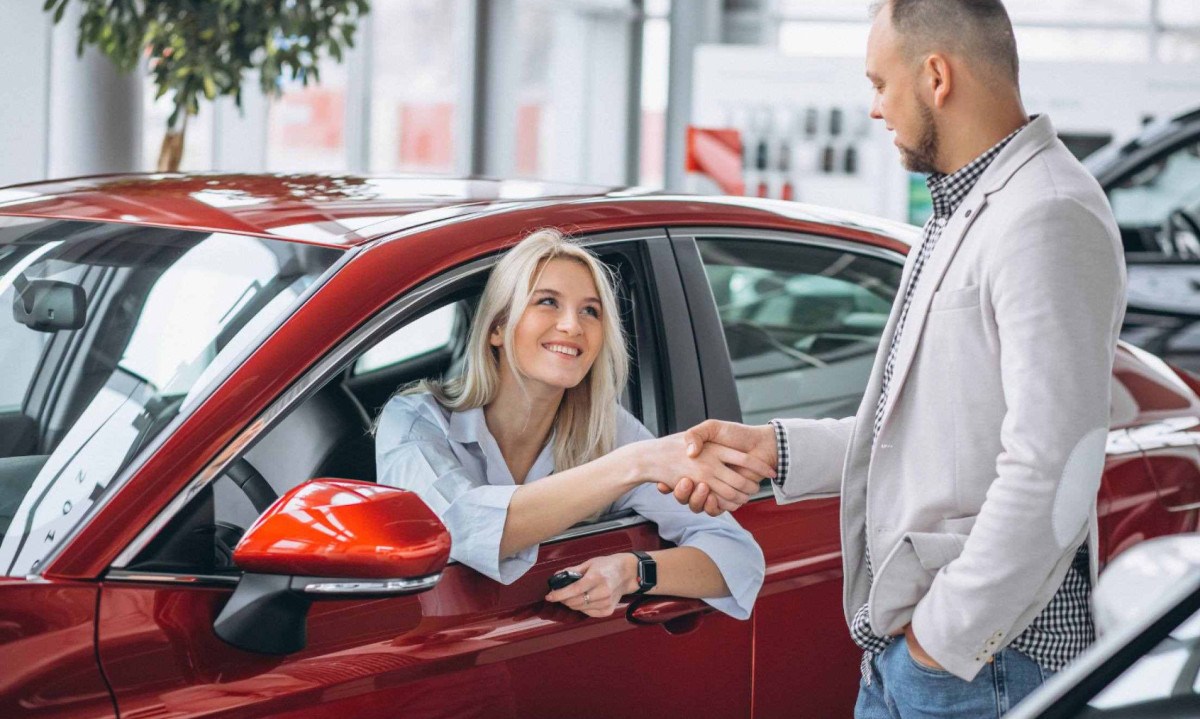 Vendas de carros usados pode bater recorde em 2024
 -  (crédito: DINO)