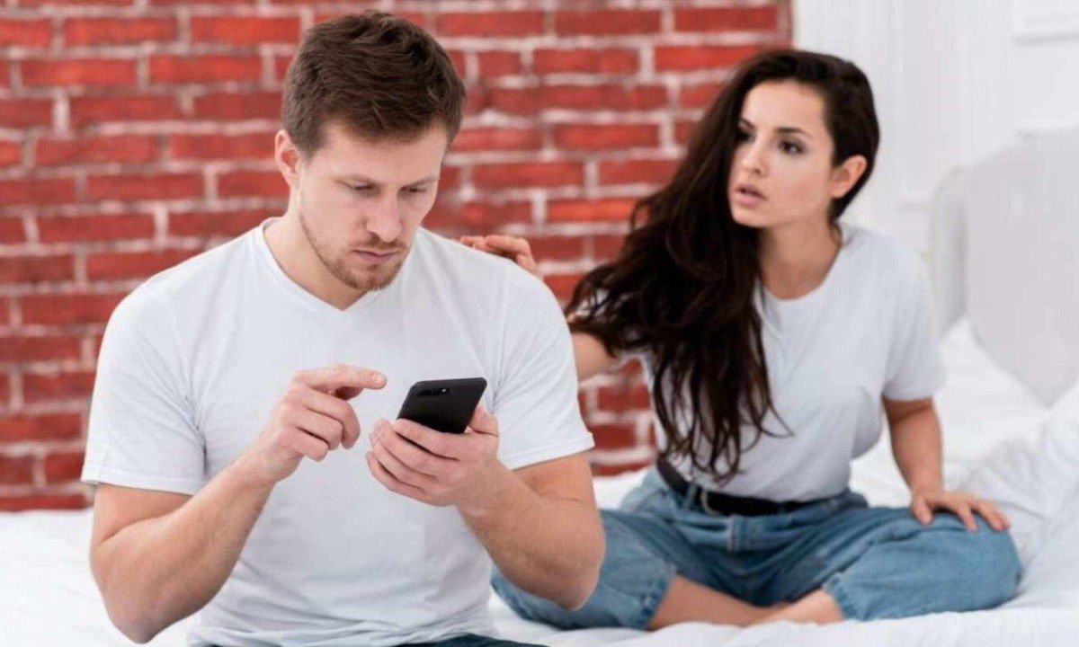 O debate de que se consumir conte&uacute;do adulto &eacute; ou n&atilde;o trai&ccedil;&atilde;o se tornou ainda mais popular -  (crédito: FreePik)