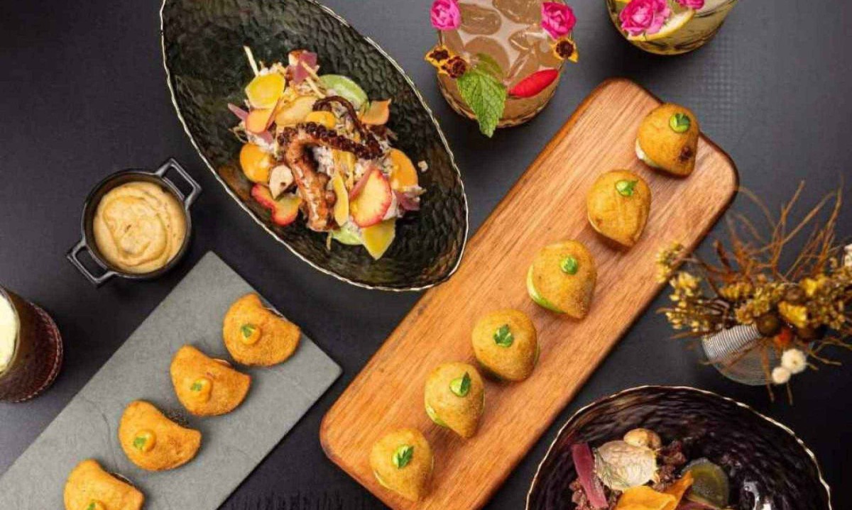 O cardápio do Omília possui petiscos como a coxinha de rabada -  (crédito: Instagram/Reprodução)