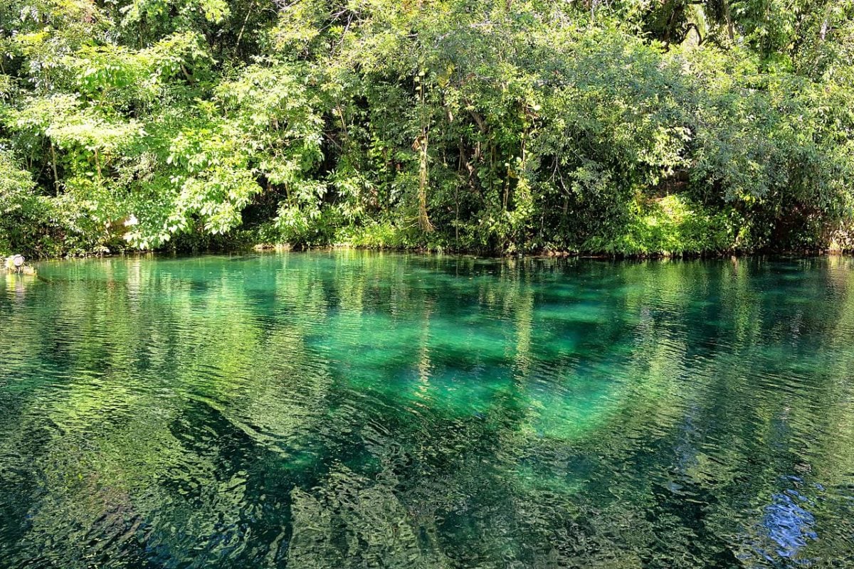 Hoje, Rio Quente abriga o maior rio de águas termais do mundo, com 12 quilômetros de extensão!
