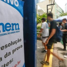 Reaplicação do Enem começa nesta terça (10/12) em todo o país