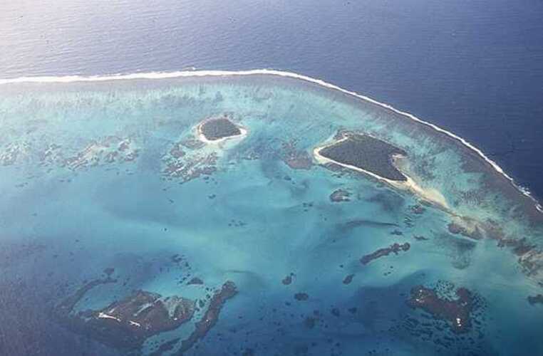 Tonga é o único reino soberano na região e compreende um arquipélago de 177 ilhas, das quais apenas 36 são habitadas.