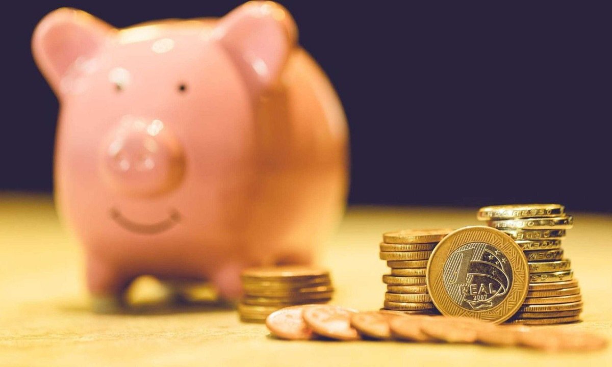 Com alta dos juros, renda fixa chega aos R$ 4 trilhões -  (crédito: DINO)