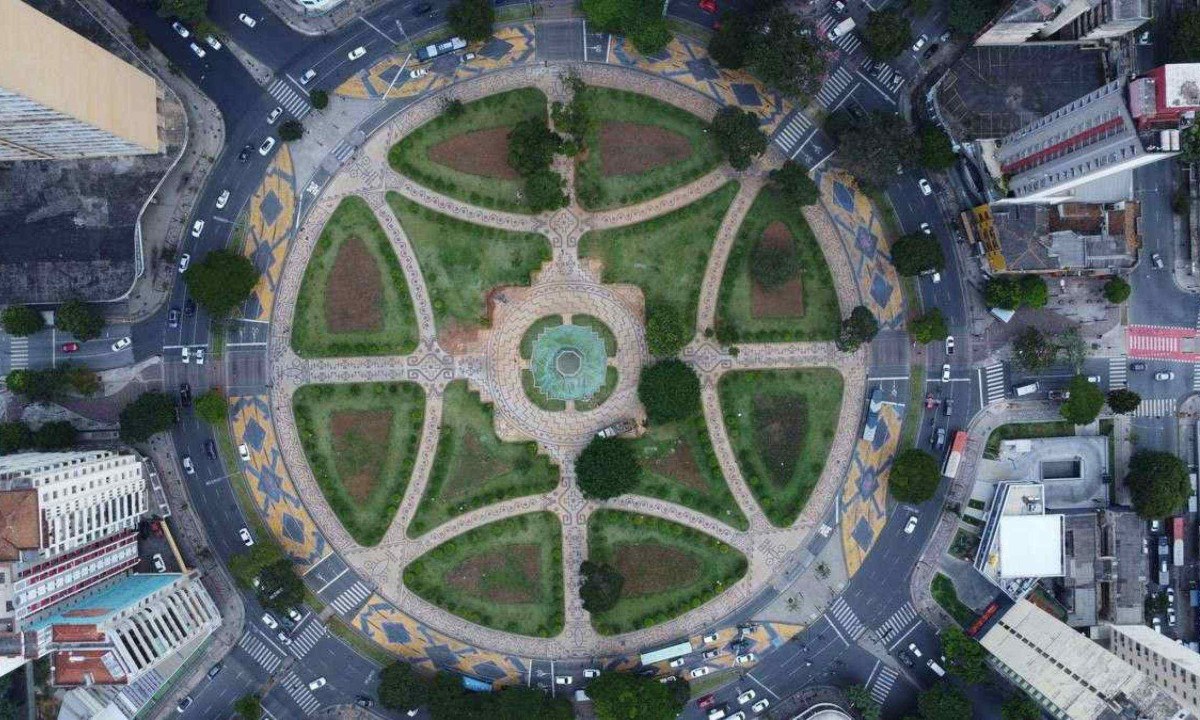 Pra&ccedil;a Raul Soares, na Regi&atilde;o Centro-Sul      -  (crédito: Leandro Couri/EM/D.A Press)