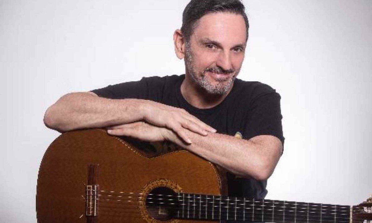 Cantor e compositor Paulo Miklos -  (crédito: Bruno Trindade/Divulgação)