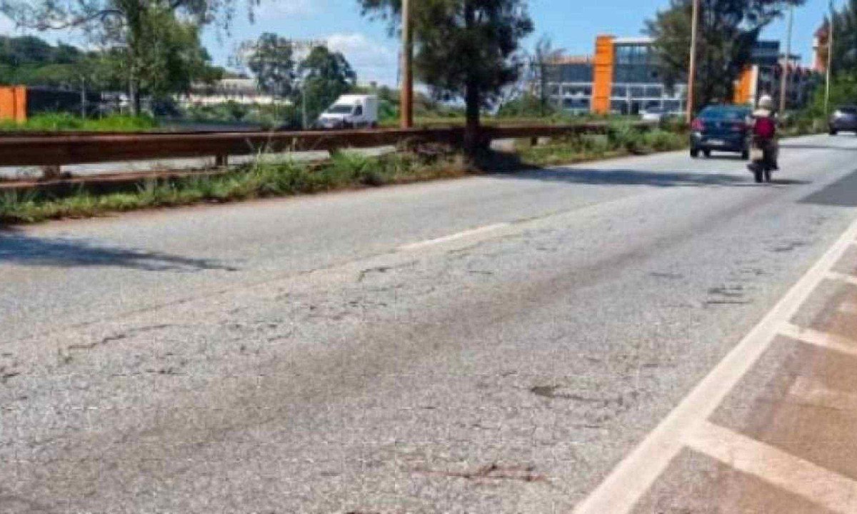 As obras, realizadas pelo Departamento de Estradas de Rodagem de Minas Gerais (DER-MG), vão ser executadas à noite e de madrugada -  (crédito: DER-MG / Divulgação)