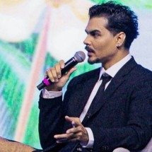 Ariel Quirino: 10 anos de comunicação "Conto histórias e construo legados" - Reprodução Instagram