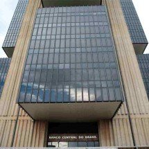 Juros altos e dólar caro: o cenário preocupante para 2025 - Marcello Casal Jr/Agencia Brasil