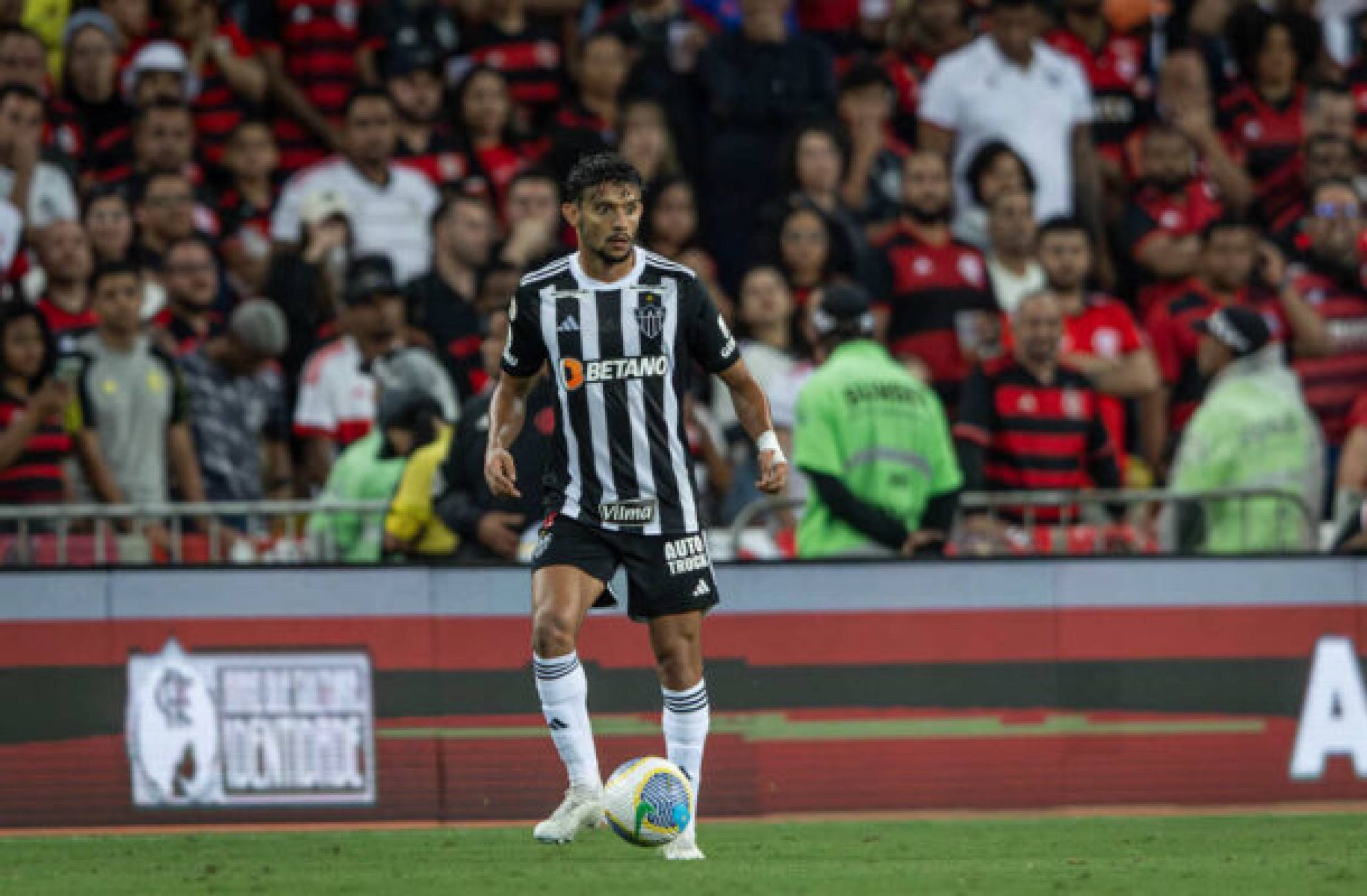 Gustavo Scarpa não garante permanência no Atlético: ‘Amanhã não se sabe’