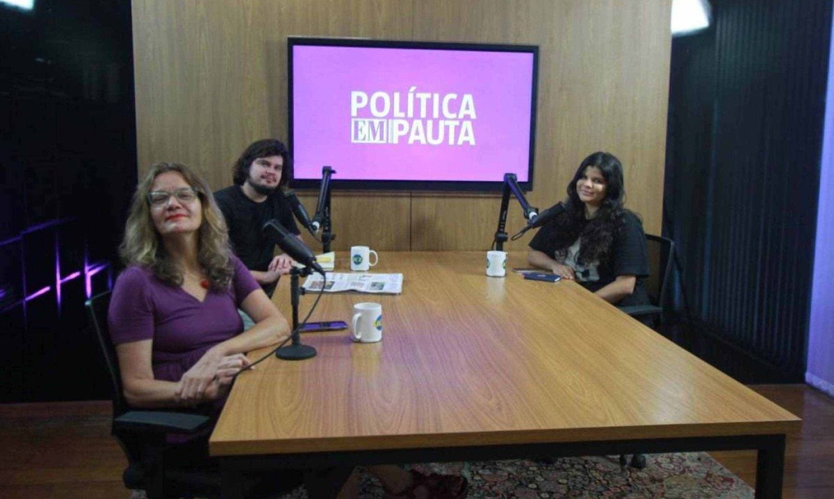 Bernardo Estillac, Alessandra Mello e Larissa Figueiredo participaram da edição do Política EM Pauta desta sexta-feira (13/12) -  (crédito: Edésio Ferreira/EM/D.A. Press)