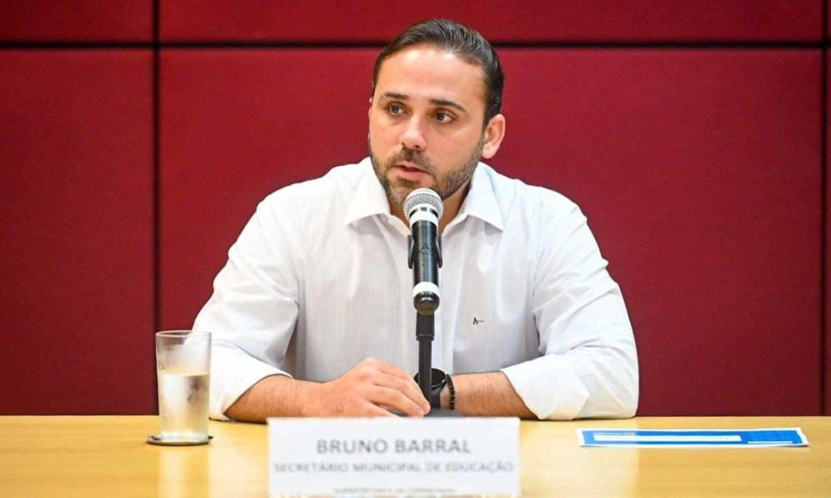 O Secretário Municipal de Educação de Belo Horizonte, Bruno Barral, afirmou que os planos para a educação de Belo Horizonte até 2028 têm a intenção de promover mais qualidade e diminuir evasão escolar -  (crédito: Leandro Couri/EM/D.A Press)