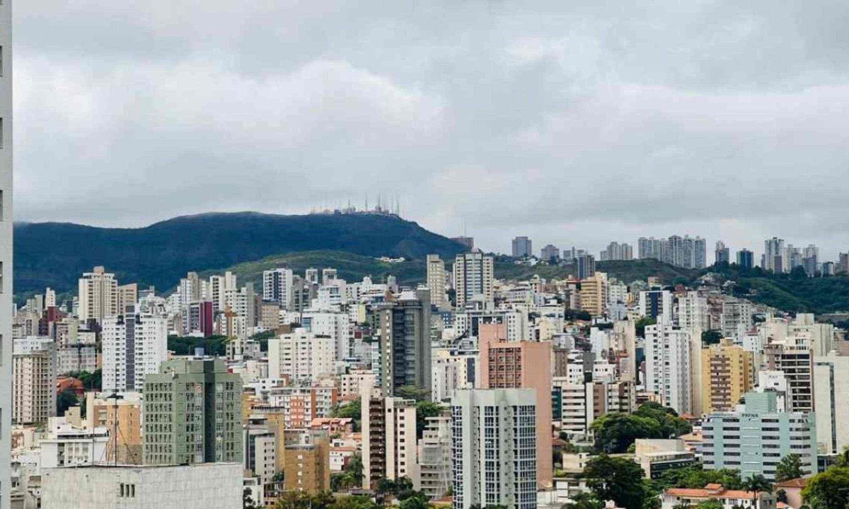 Em outras cinco regionais da capital mineira, j&aacute; caiu mais de 90% do volume de chuva esperado para dezembro -  (crédito: Ed&eacute;sio Ferreira/EM/D.A Press)
