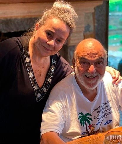 Ele usa o nome artístico Lima Duarte por sugestão de sua mãe, que era espírita e recebeu uma dica de sua guia espiritual. Lima é pai adotivo da atriz Débora Duarte.