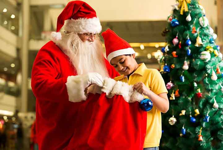 O Papai Noel moderno é uma combinação de várias influências culturais. O conceito de um homem velho e generoso que distribui presentes remonta a São Nicolau, mas também é influenciado por mitos nórdicos sobre um ser mágico que premiava as crianças boas com presentes.